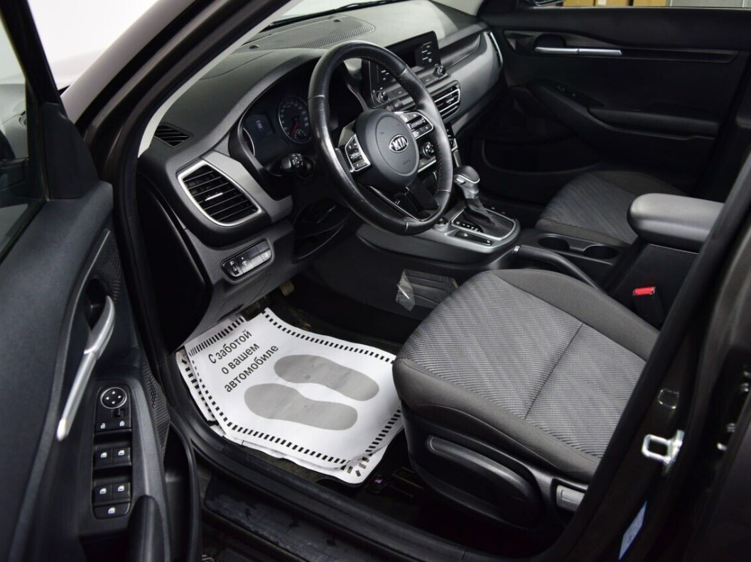 Kia Seltos 4WD CVT фото 9