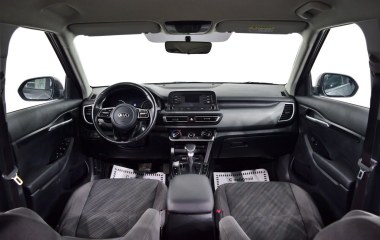 Kia Seltos 4WD CVT превью 10