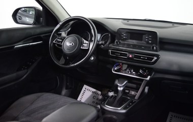 Kia Seltos 4WD CVT превью 18