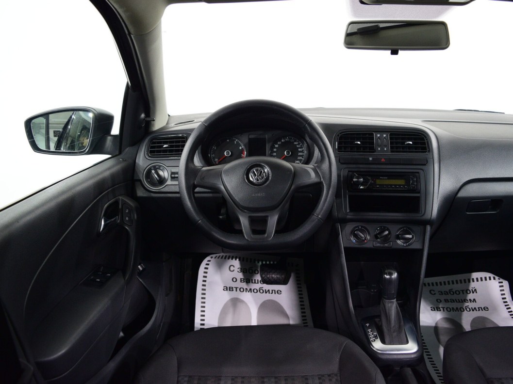 Volkswagen Polo Comfortline 1.6 АКПП фото 15