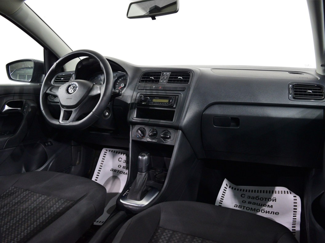 Volkswagen Polo Comfortline 1.6 АКПП фото 19