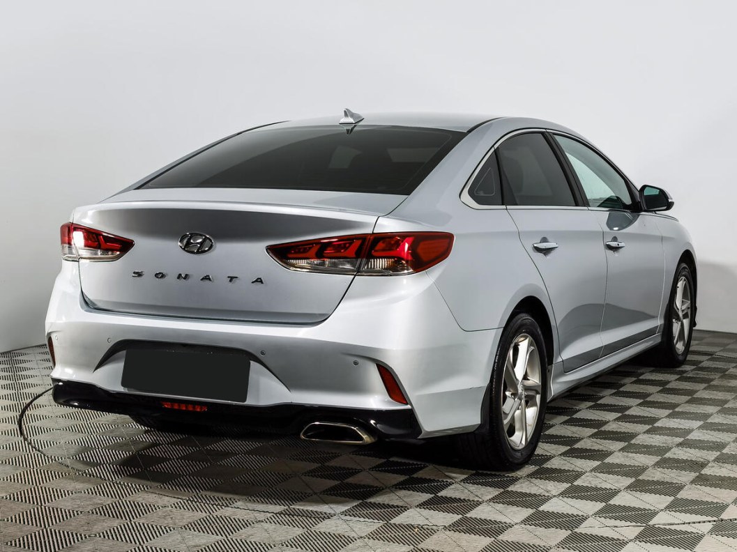 Hyundai Sonata Lifestyle 2.0 АКПП фото 4
