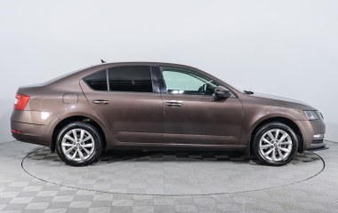 Skoda Octavia Style 1.4 DSG превью 4