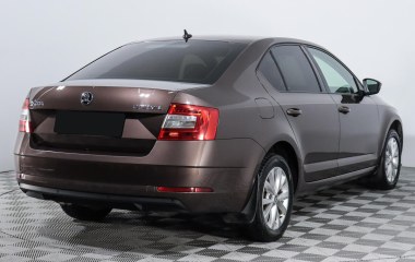 Skoda Octavia Style 1.4 DSG превью 6