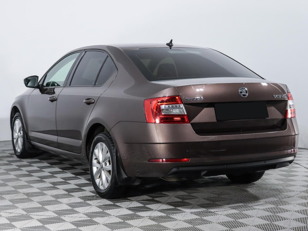 Skoda Octavia Style 1.4 DSG фото 8