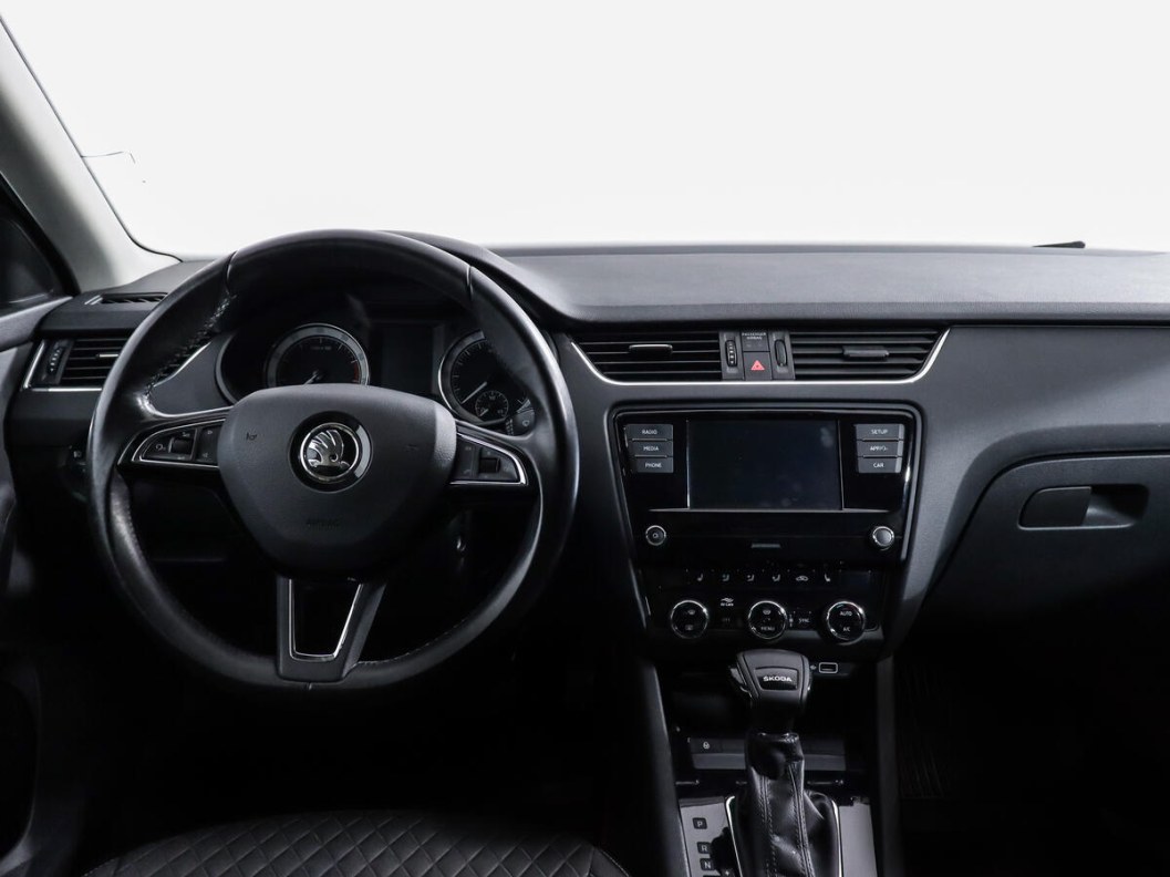 Skoda Octavia Style 1.4 DSG фото 10