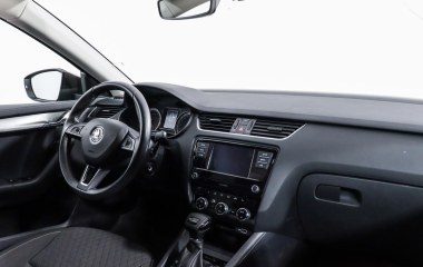 Skoda Octavia Style 1.4 DSG превью 11