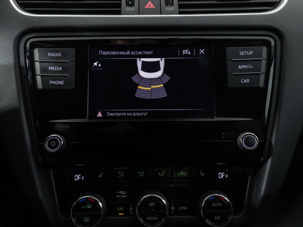 Skoda Octavia Style 1.4 DSG фото 15