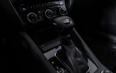 Skoda Octavia Style 1.4 DSG превью 16
