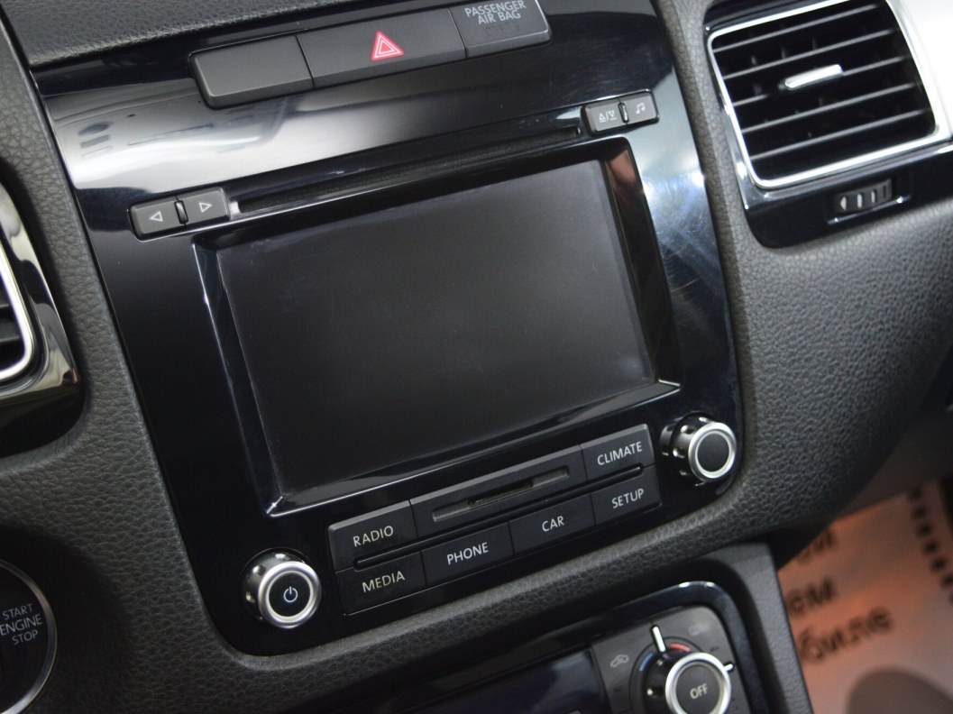 Volkswagen Touareg V6 TDI 3.0  фото 15
