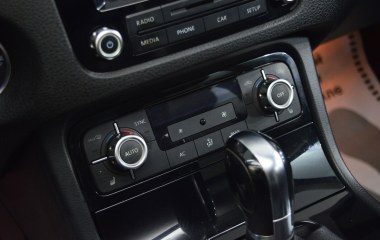 Volkswagen Touareg V6 TDI 3.0  превью 17