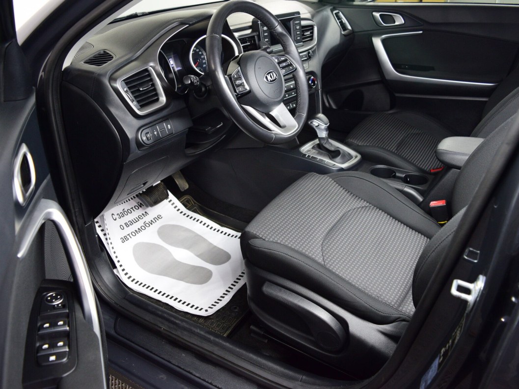 Kia Ceed Luxe 1.6 АКПП фото 9