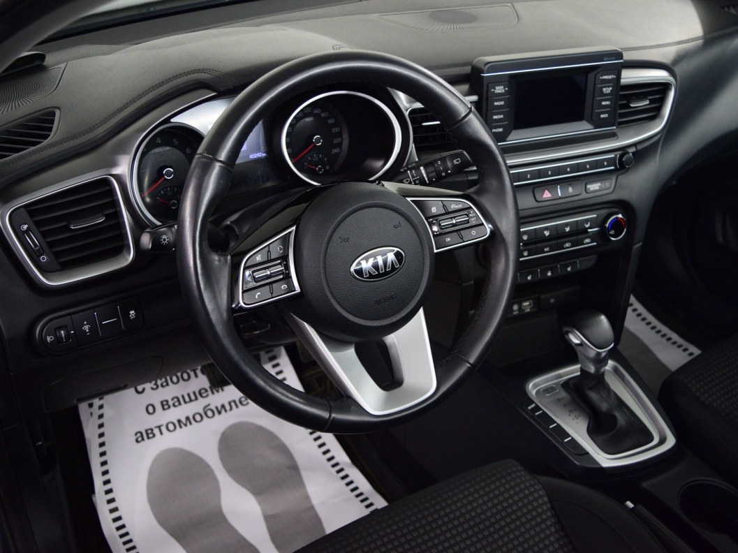 Kia Ceed Luxe 1.6 АКПП фото 14