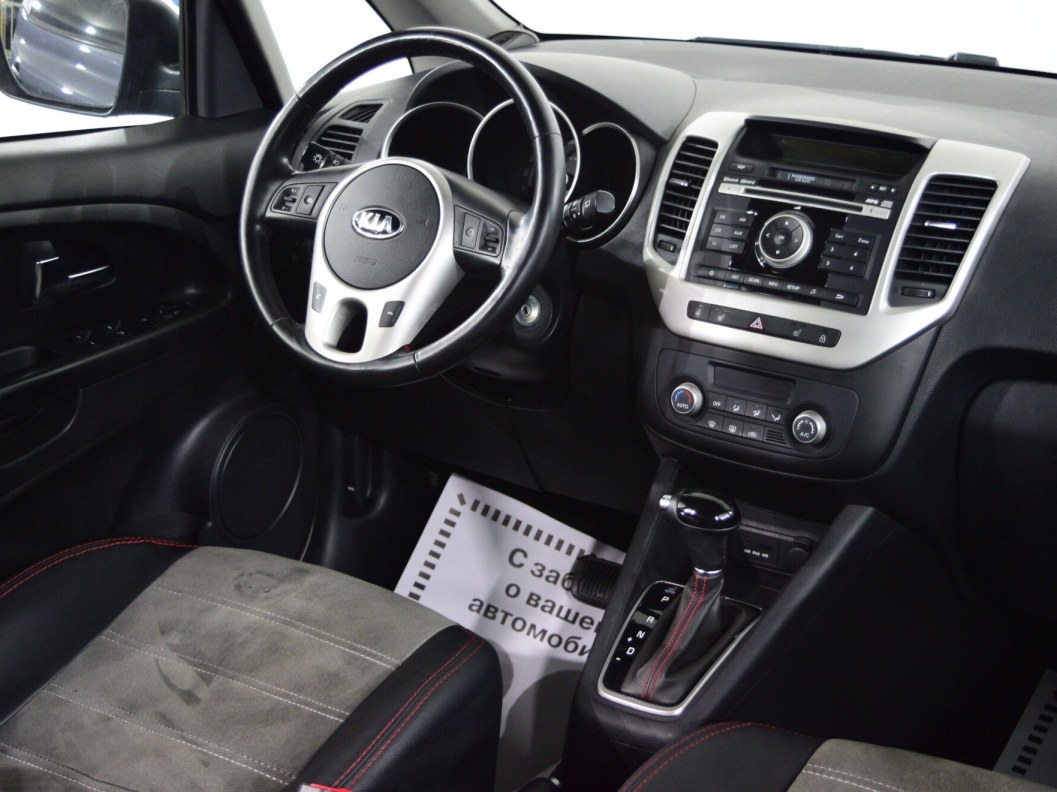 Kia Venga Luxe 1.6 АКПП фото 18
