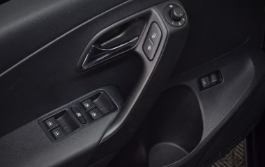 Volkswagen Polo Comfortline 1.6 АКПП превью 13
