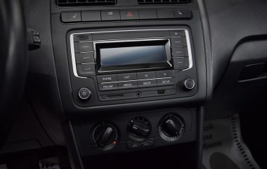 Volkswagen Polo Comfortline 1.6 АКПП превью 15