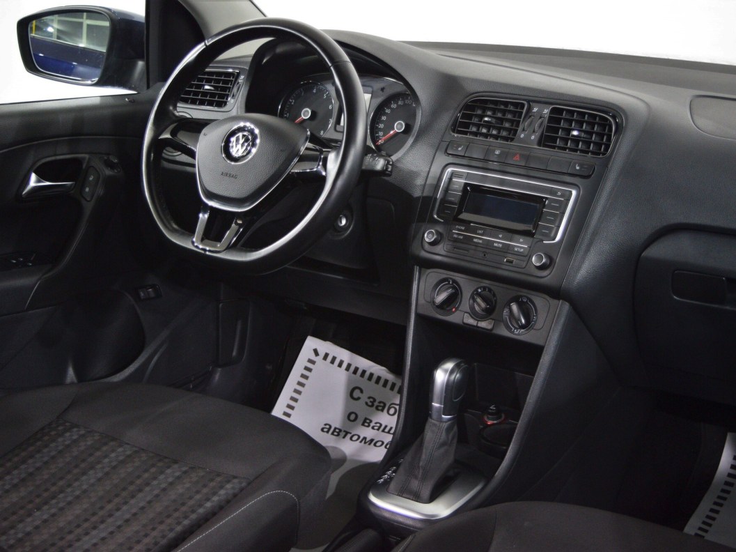 Volkswagen Polo Comfortline 1.6 АКПП фото 17