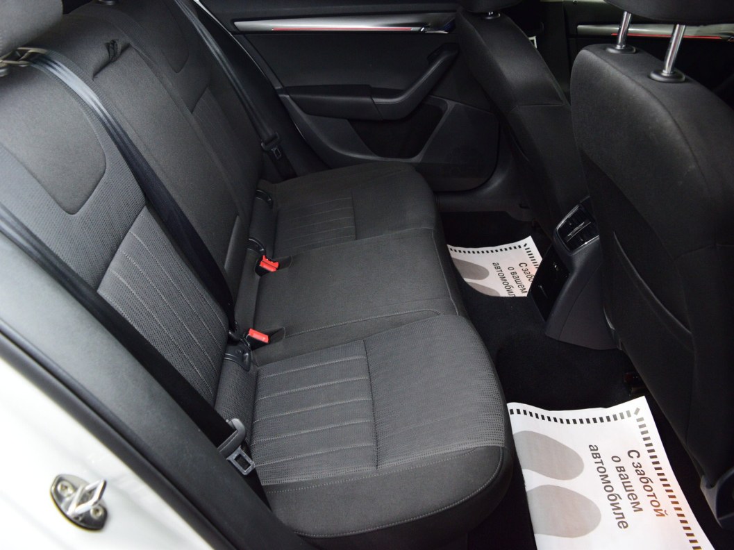 Skoda Octavia Style 1.4 DSG фото 12