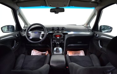 Ford S-Max Titanium 2.0  превью 10