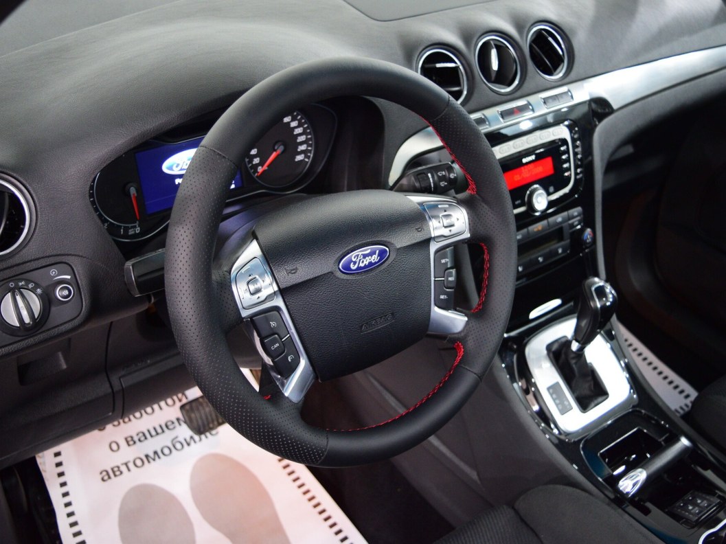Ford S-Max Titanium 2.0  фото 14
