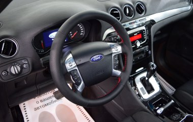 Ford S-Max Titanium 2.0  превью 14