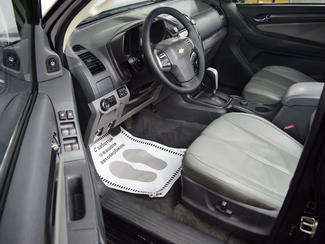 Chevrolet TrailBlazer LT 2.8 АКПП фото 9