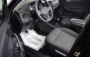 Volkswagen Polo 1.6 МКПП превью 9