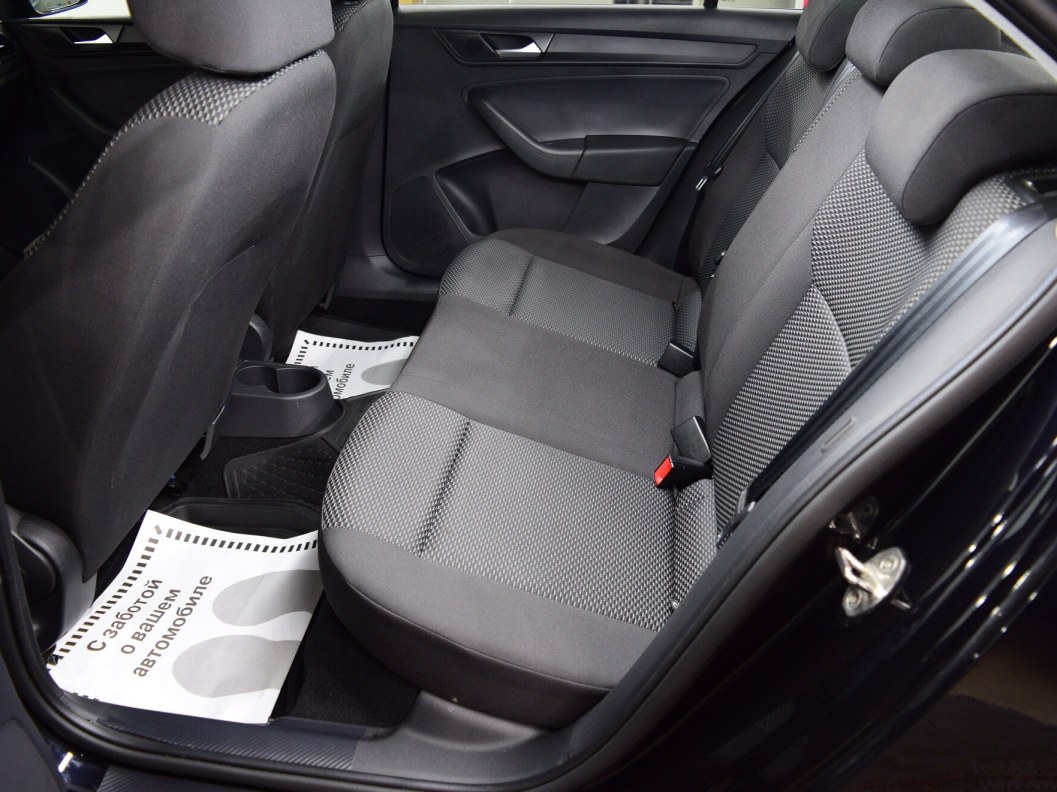 Volkswagen Polo 1.6 МКПП фото 13