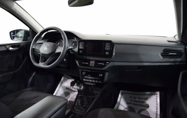 Volkswagen Polo 1.6 МКПП превью 18