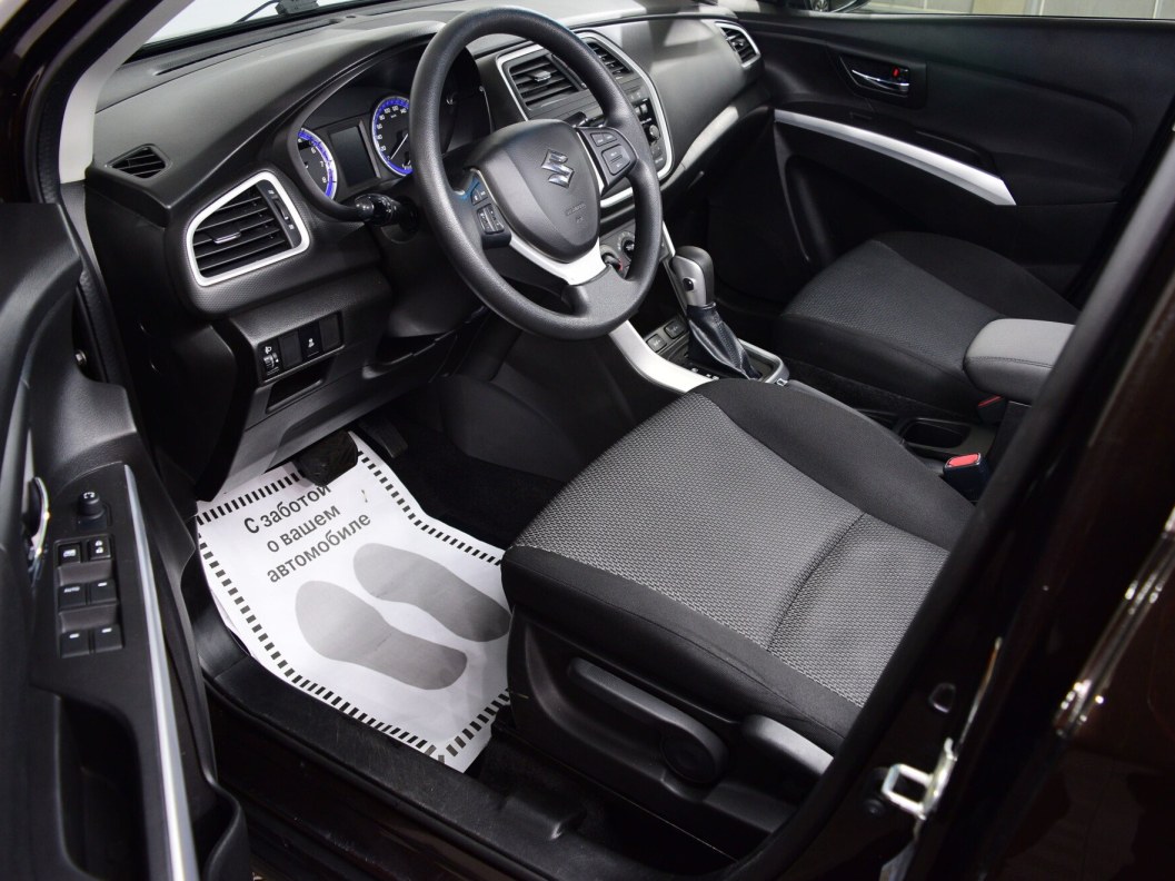 Suzuki SX4 GL 1.6 CVT фото 9