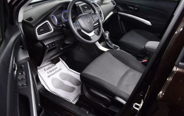 Suzuki SX4 GL 1.6 CVT превью 9