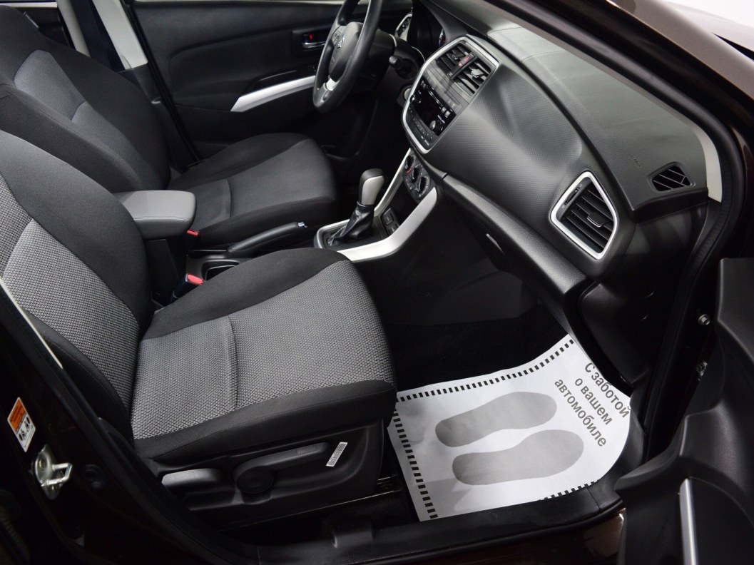 Suzuki SX4 GL 1.6 CVT фото 11