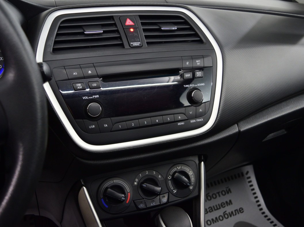 Suzuki SX4 GL 1.6 CVT фото 17