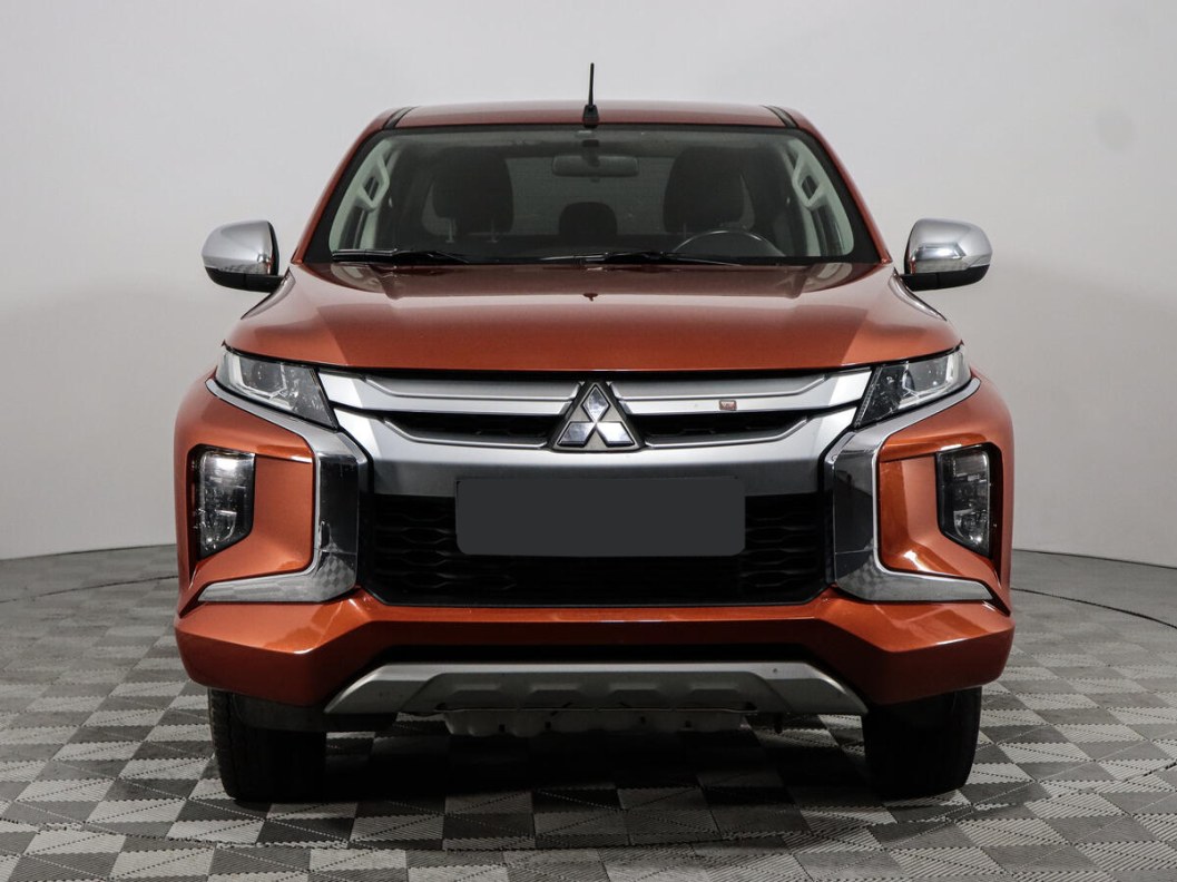 Mitsubishi L200 Invite 2.4 МКПП фото 2