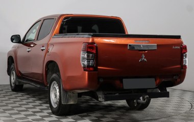 Mitsubishi L200 Invite 2.4 МКПП превью 5