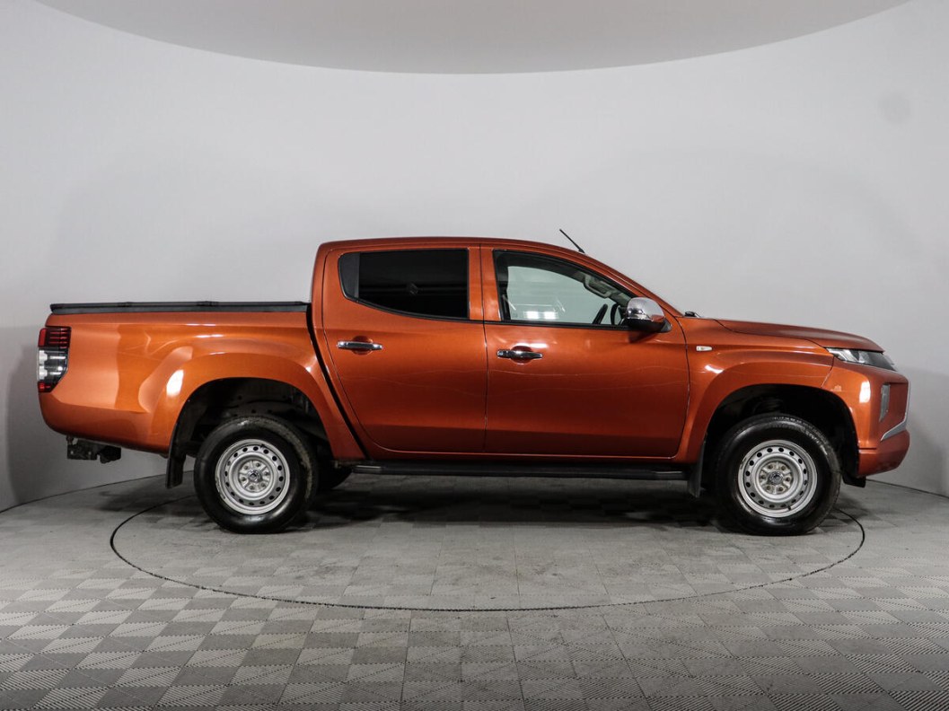 Mitsubishi L200 Invite 2.4 МКПП фото 8