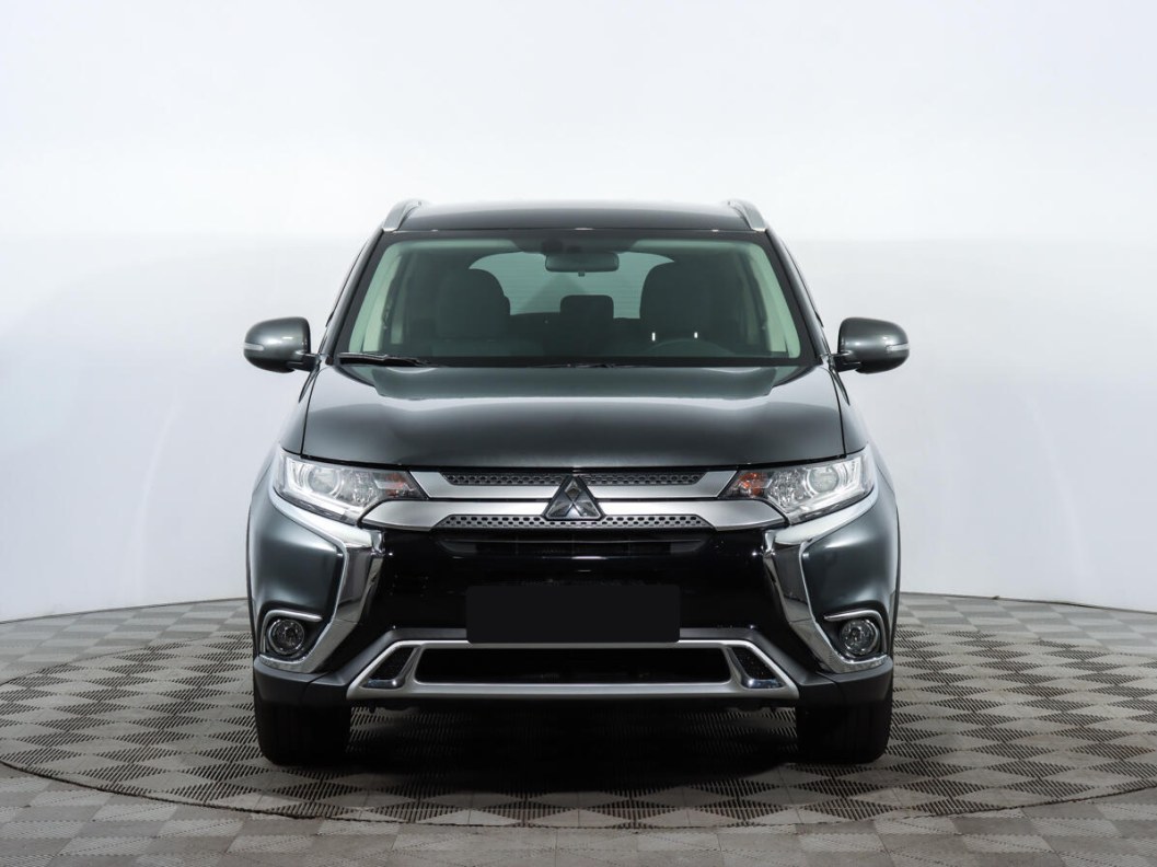 Mitsubishi Outlander Ultimate 2.4 CVT фото 2
