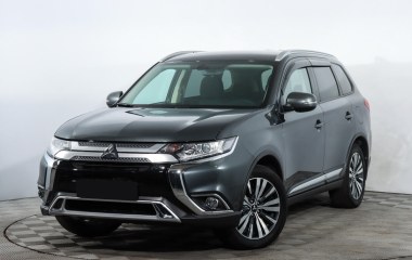 Mitsubishi Outlander Ultimate 2.4 CVT превью 3