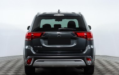 Mitsubishi Outlander Ultimate 2.4 CVT превью 5