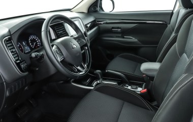 Mitsubishi Outlander Ultimate 2.4 CVT превью 7