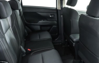 Mitsubishi Outlander Ultimate 2.4 CVT превью 10