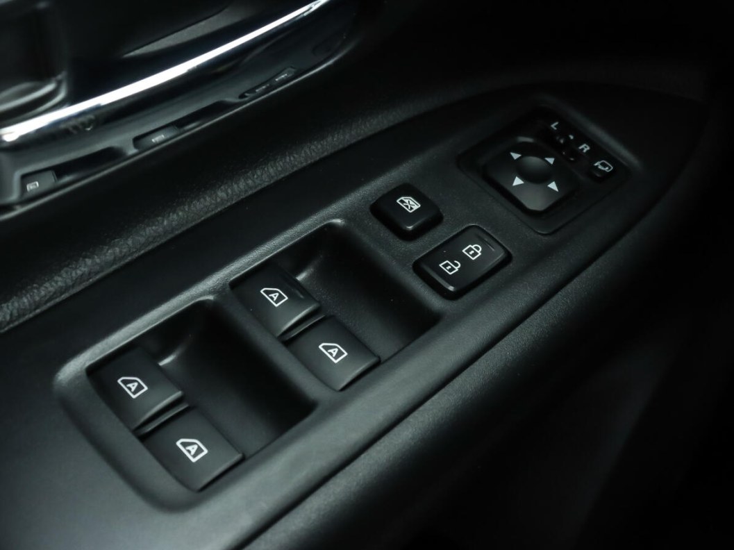 Mitsubishi Outlander Ultimate 2.4 CVT фото 11