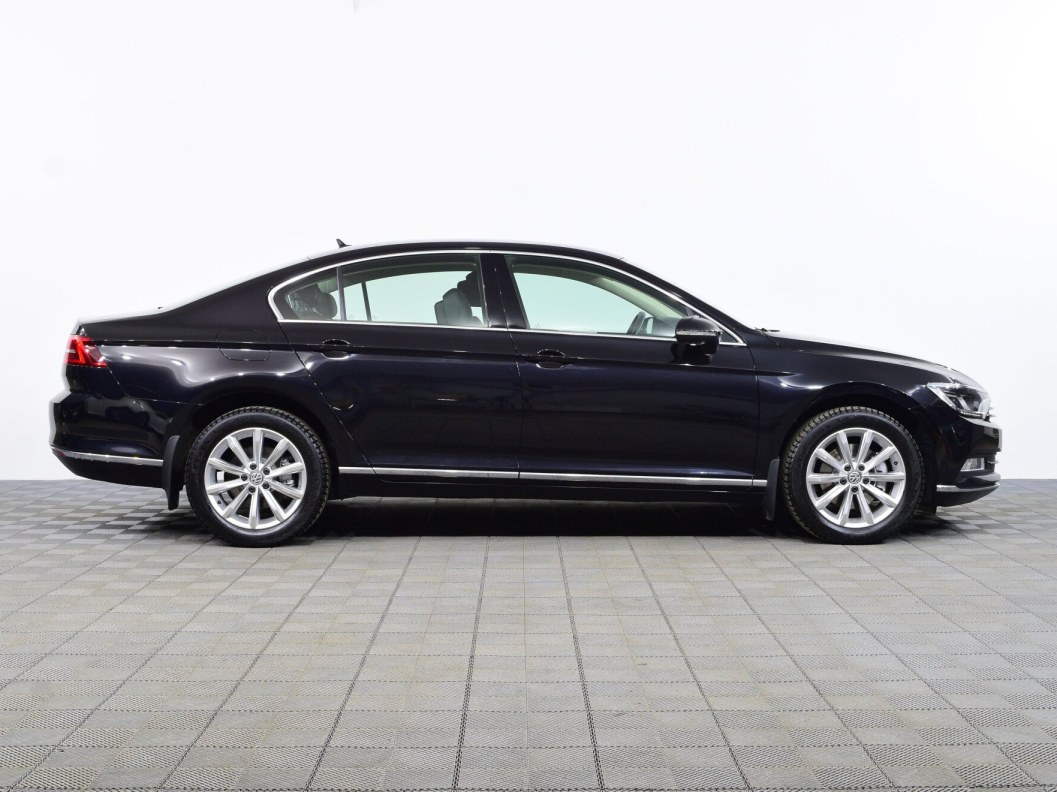 Volkswagen Passat Business 1.8 DSG фото 8