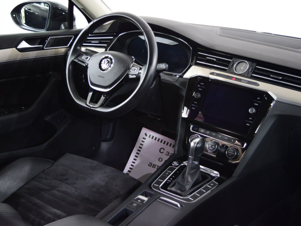 Volkswagen Passat Business 1.8 DSG фото 20