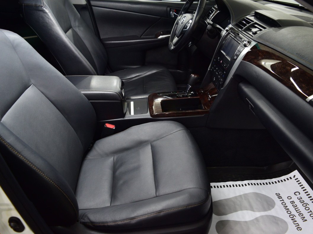 Toyota Camry Престиж 2.5 АКПП фото 11