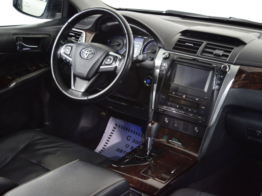 Toyota Camry Престиж 2.5 АКПП фото 21