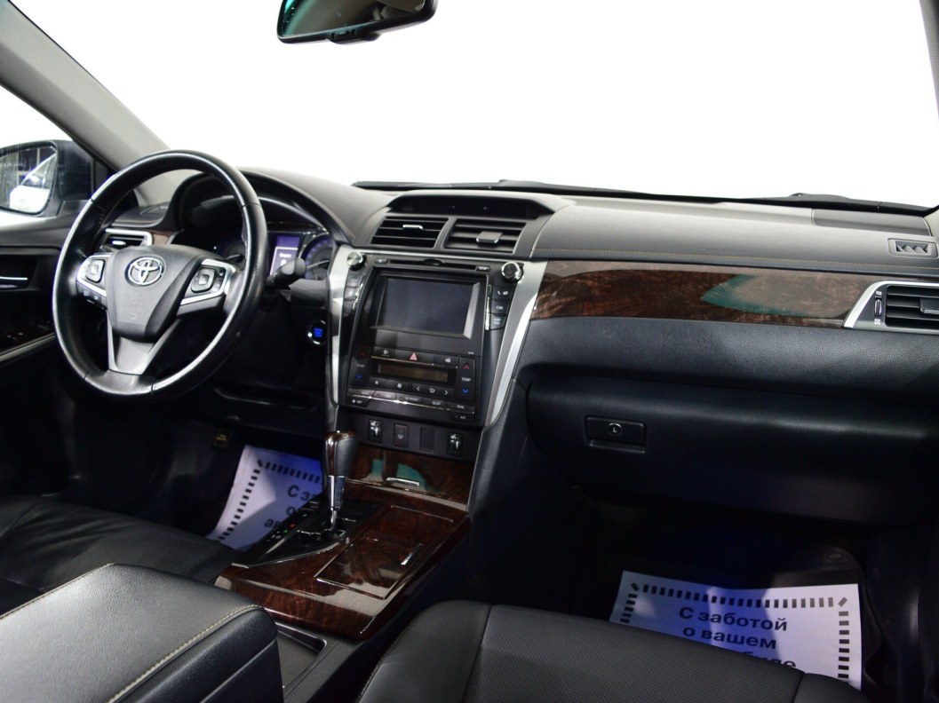 Toyota Camry Престиж 2.5 АКПП фото 22