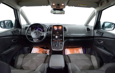 Renault Scenic 1.5 АМТ превью 10