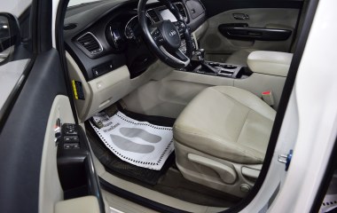 Kia Carnival 2.2 АКПП превью 9