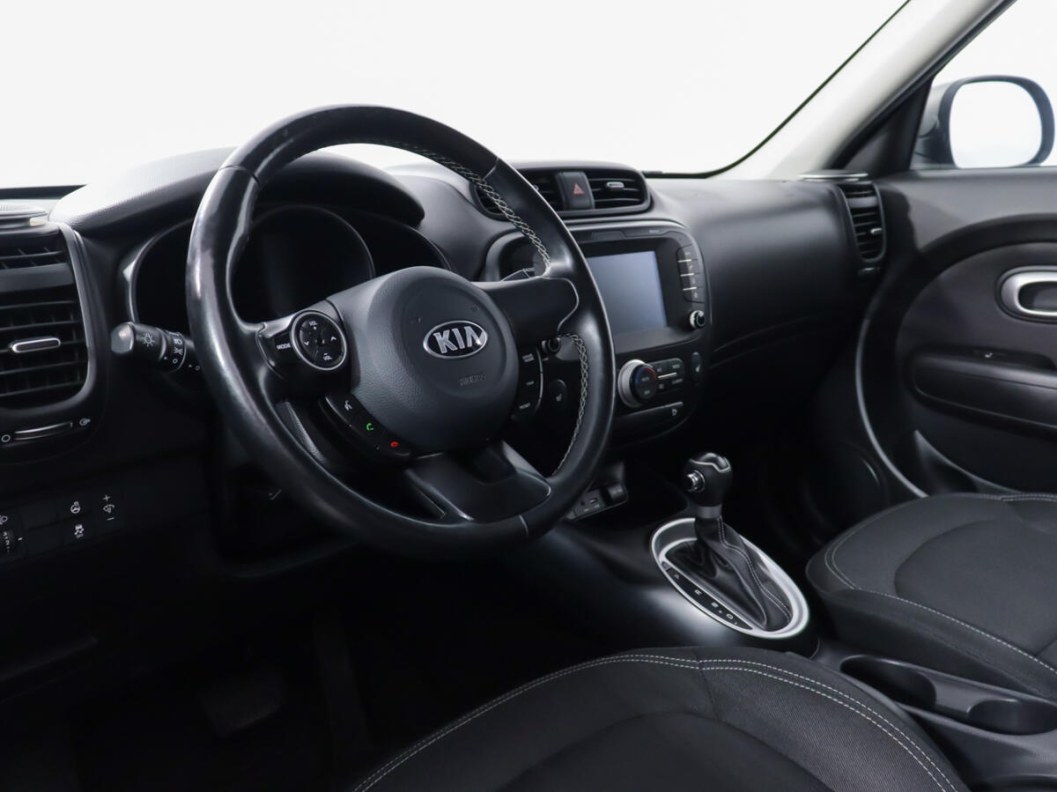 Kia Soul Luxe 2.0 АКПП фото 9